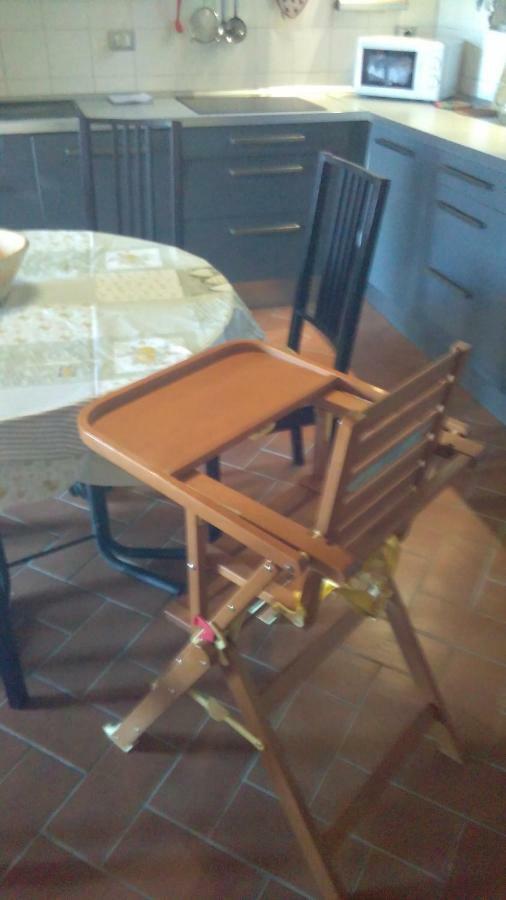 شقة Casa Agostini Lari المظهر الخارجي الصورة