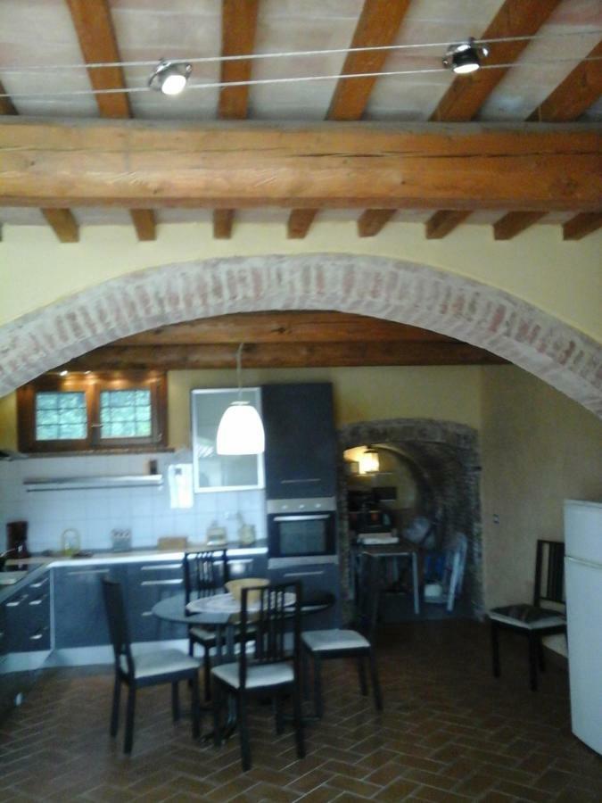 شقة Casa Agostini Lari المظهر الخارجي الصورة